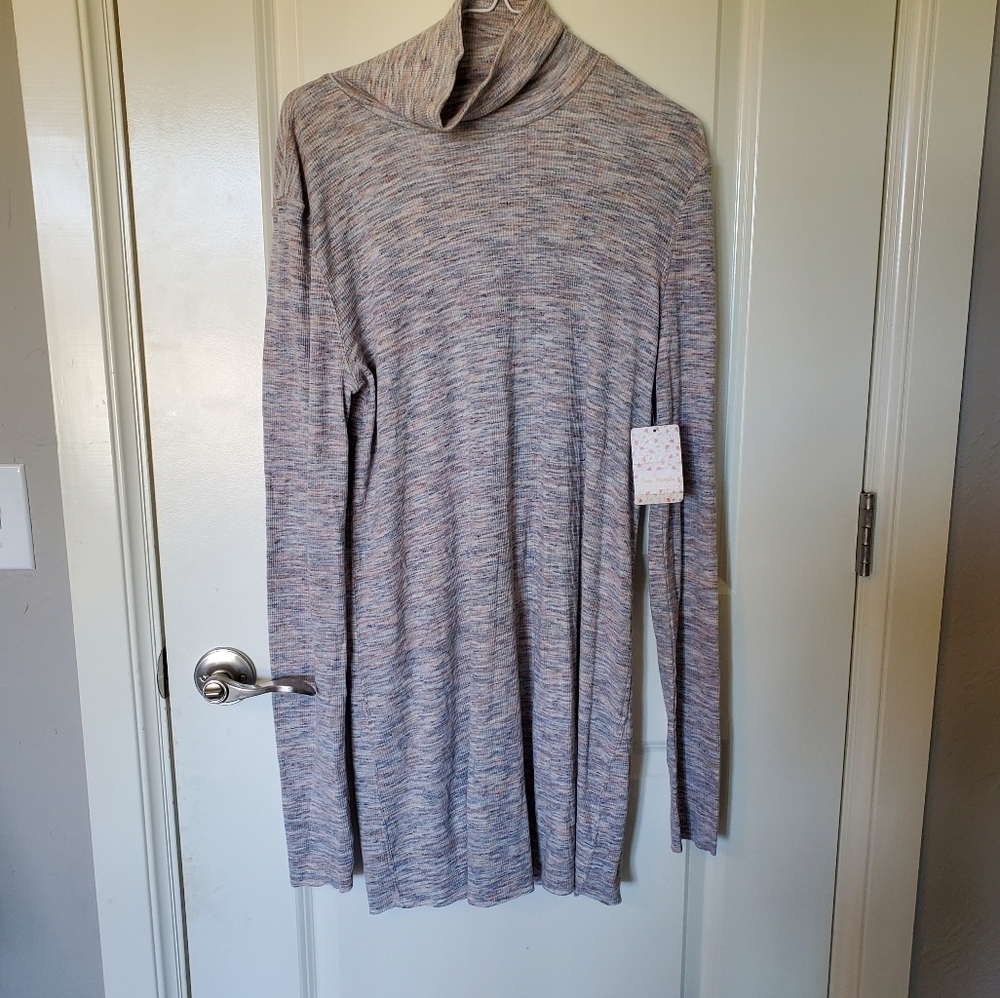 Free People Stone Cold turtleneck‎ - Picture 3 of 8